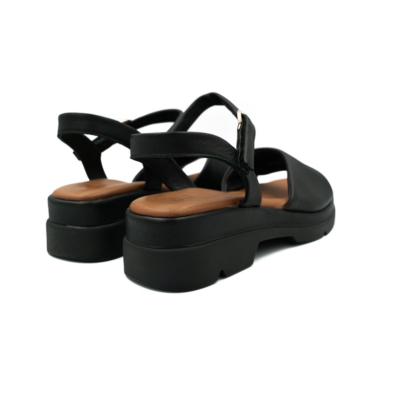 Bline moteriškos basutės