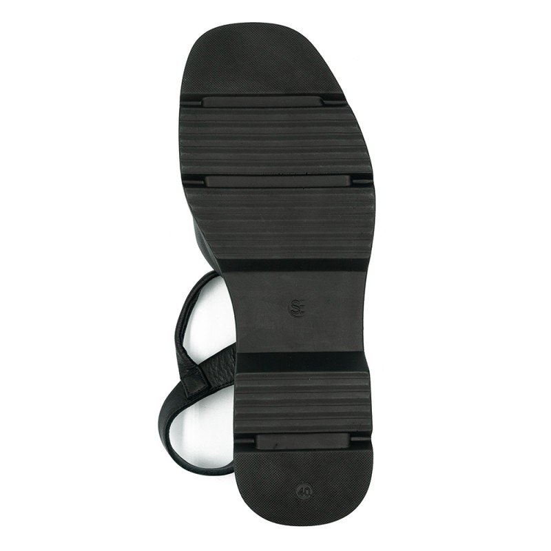 Bline moteriškos basutės