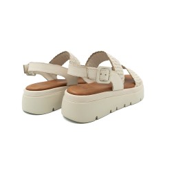 Bline moteriškos basutės