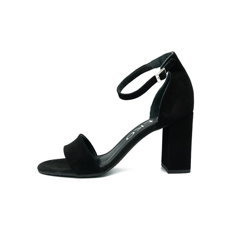 Rylko moteriškos basutės