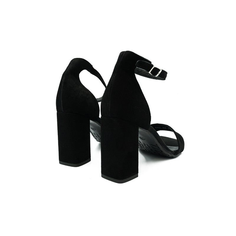 Rylko moteriškos basutės