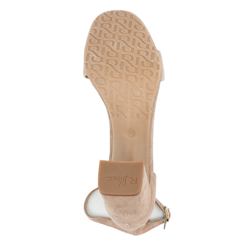 Rylko moteriškos basutės