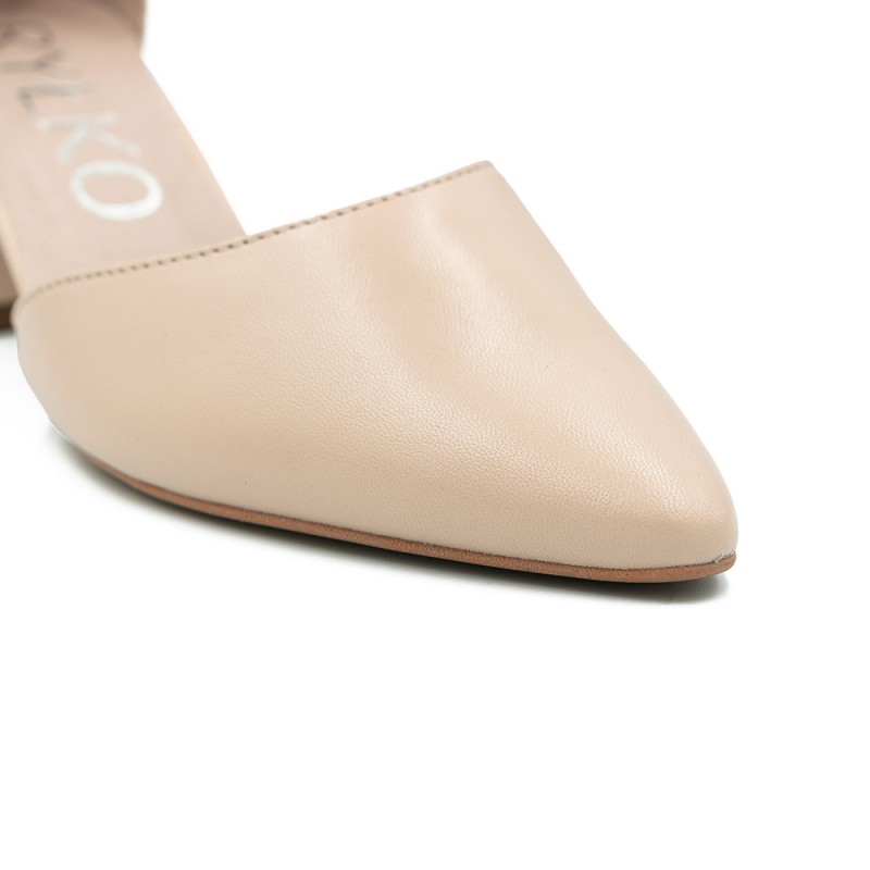 Rylko moteriškos basutės