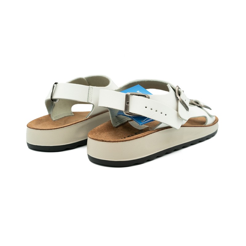 Polking moteriškos basutės