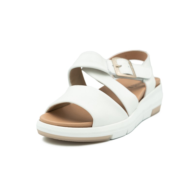 Polking moteriškos basutės