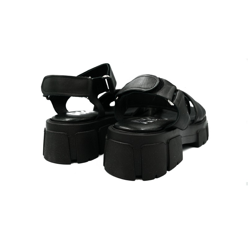 Rylko moteriškos basutės