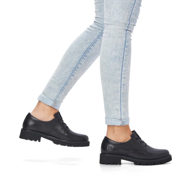 Remonte moteriški bateliai