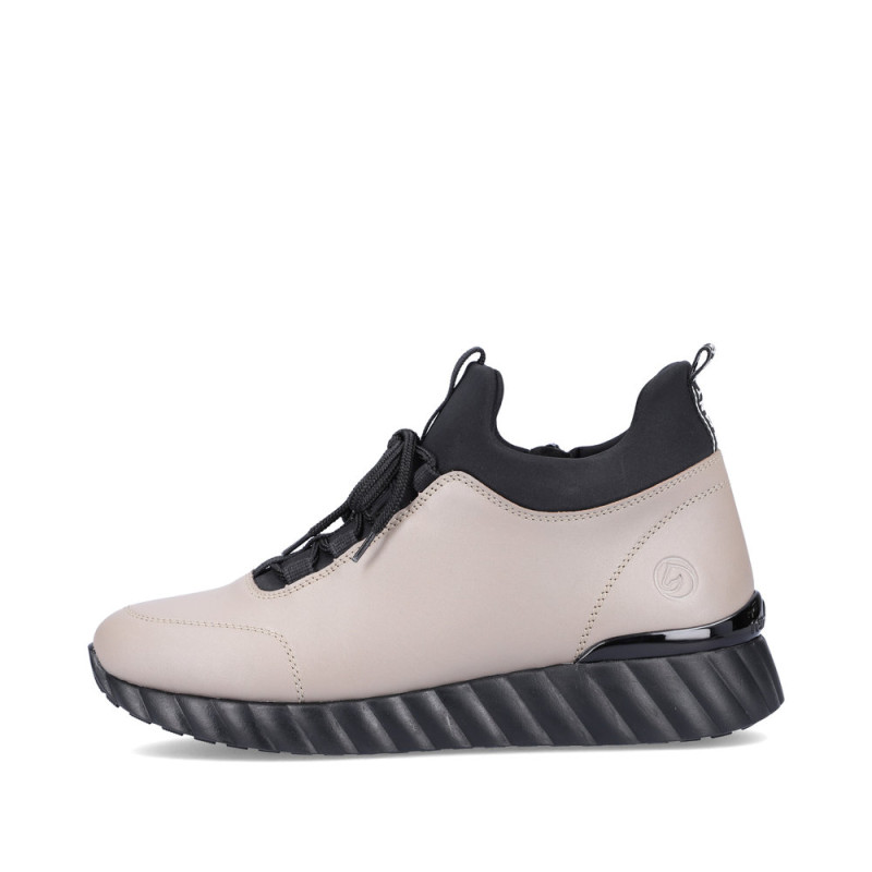 Remonte moteriški aulinukai