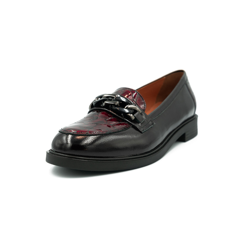 Nicolo Ferretti moteriški bateliai