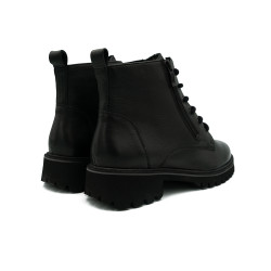 Ara moteriški aulinukai