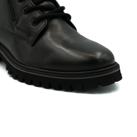 Ara moteriški aulinukai