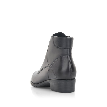 Remonte moteriški aulinukai