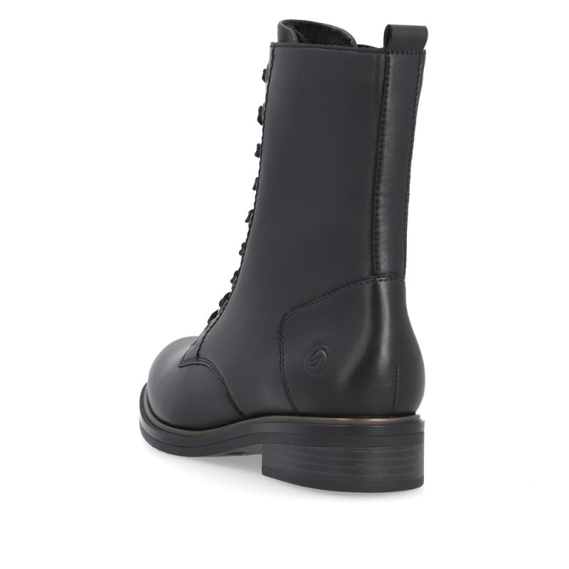 Remonte moteriški aulinukai