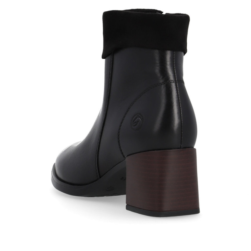 Remonte moteriški aulinukai