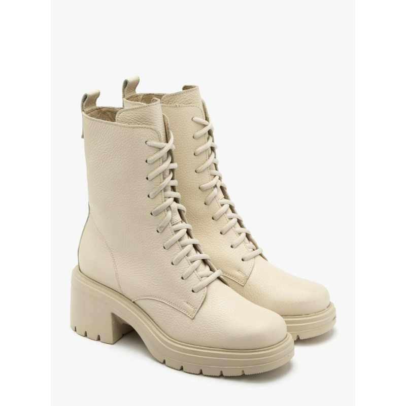 Rylko moteriški aulinukai