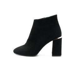 Nicolo Ferretti moteriški aulinukai