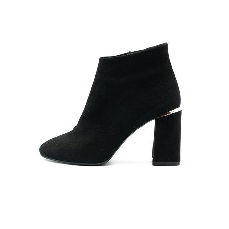 Nicolo Ferretti moteriški aulinukai