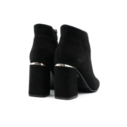 Nicolo Ferretti moteriški aulinukai