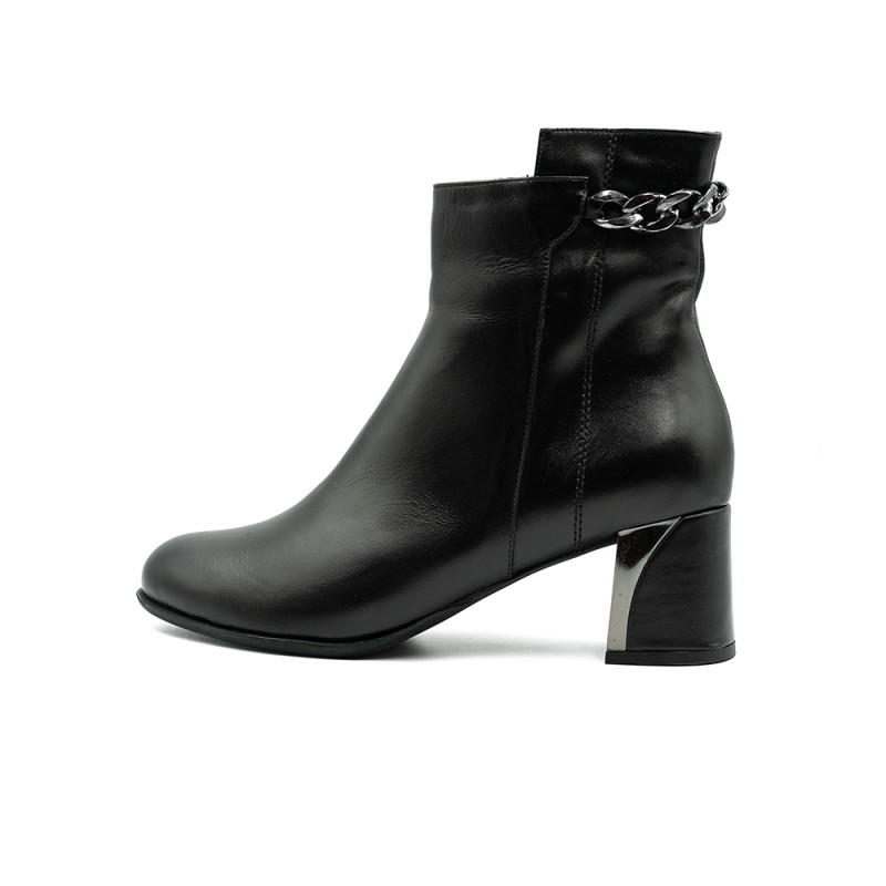 Nicolo Ferretti moteriški aulinukai