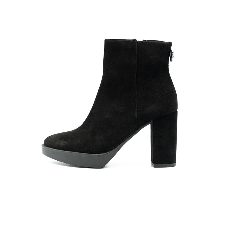 Rylko moteriški aulinukai