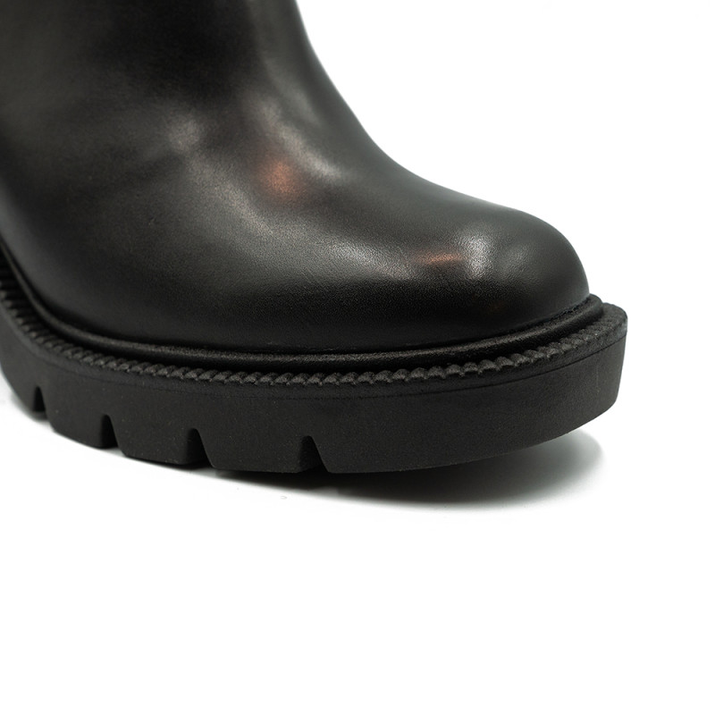 Nicolo Ferretti moteriški ilgaauliai