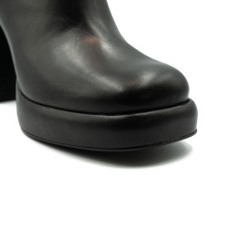 Nicolo Ferretti moteriški aulinukai