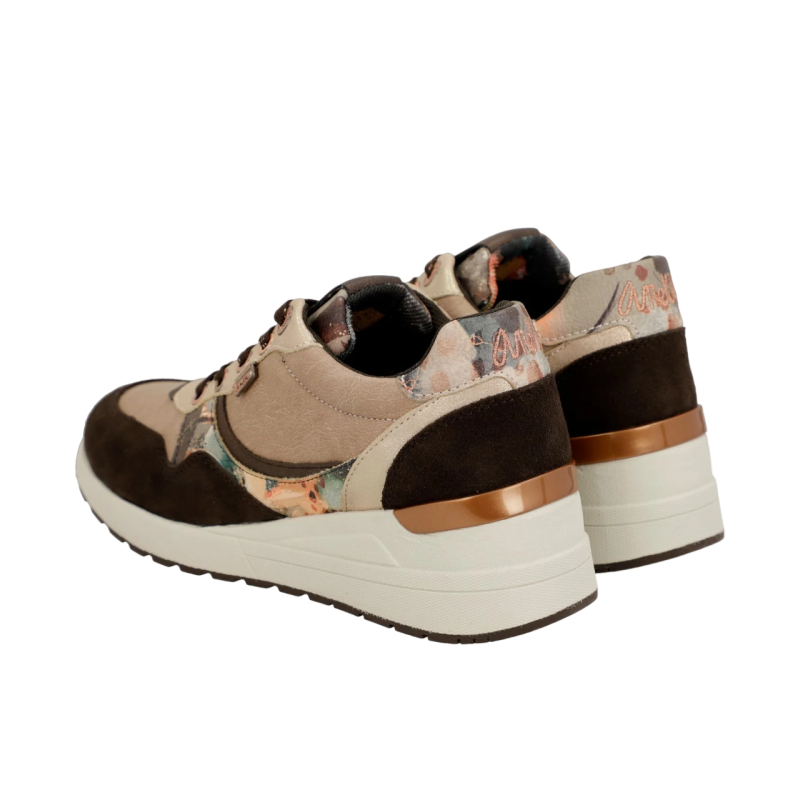 Anekke moteriški sportiniai bateliai