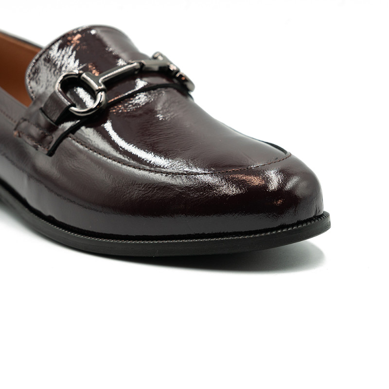 Nicolo Ferretti moteriški bateliai