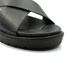 Ara moteriškos basutės