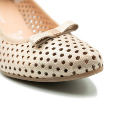 Nicolo Ferretti moteriški bateliai