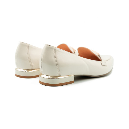 Nicolo Ferretti moteriški bateliai