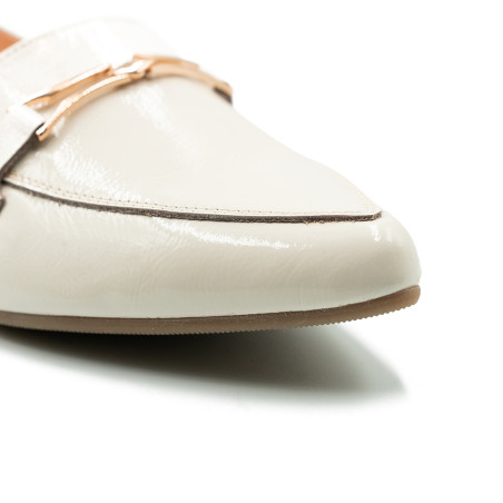 Nicolo Ferretti moteriški bateliai