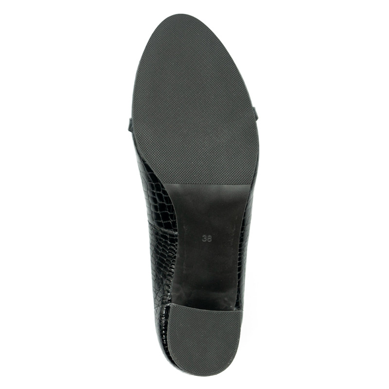 Nicolo Ferretti moteriški bateliai