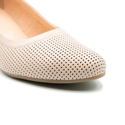 Nicolo Ferretti moteriški bateliai