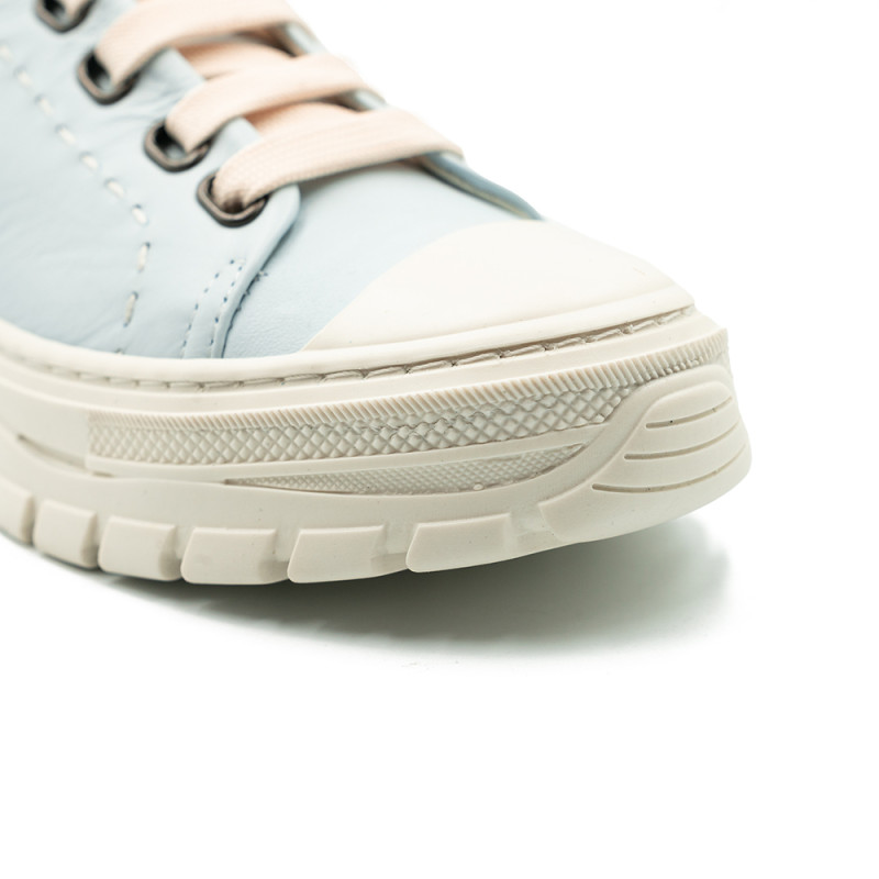 Piazza moteriški bateliai