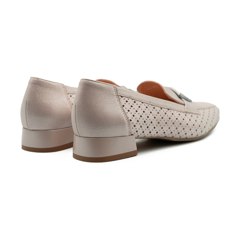 Nicolo Ferretti moteriški bateliai