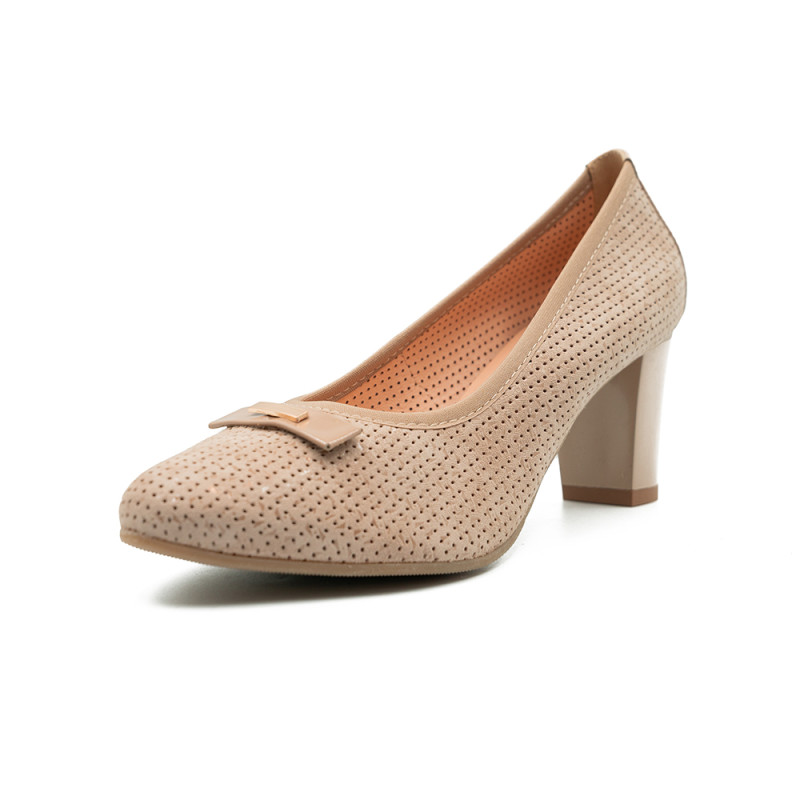 Nicolo Ferretti moteriški bateliai