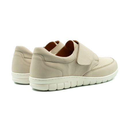 Polking moteriški bateliai