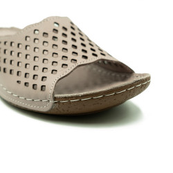 Loretta Vitalle moteriškos įspirtukės