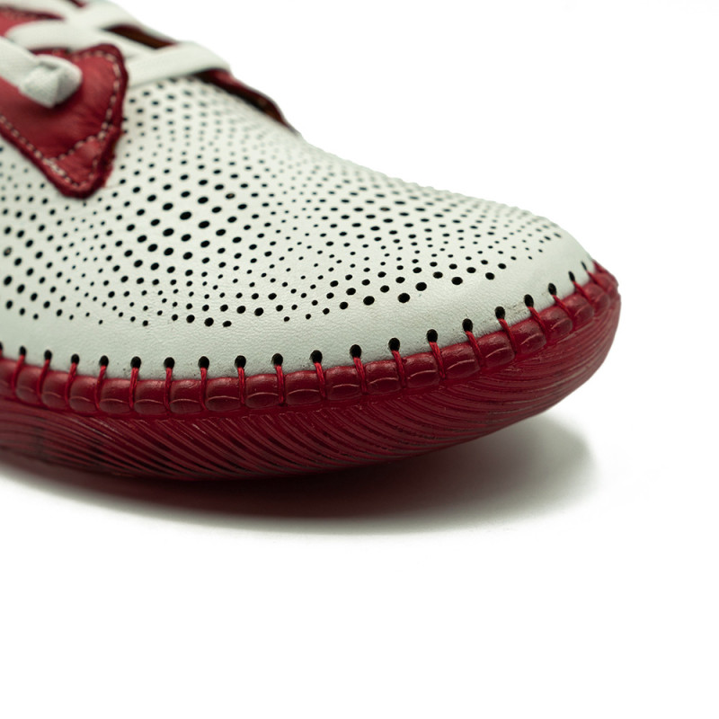 Manitu moteriški bateliai