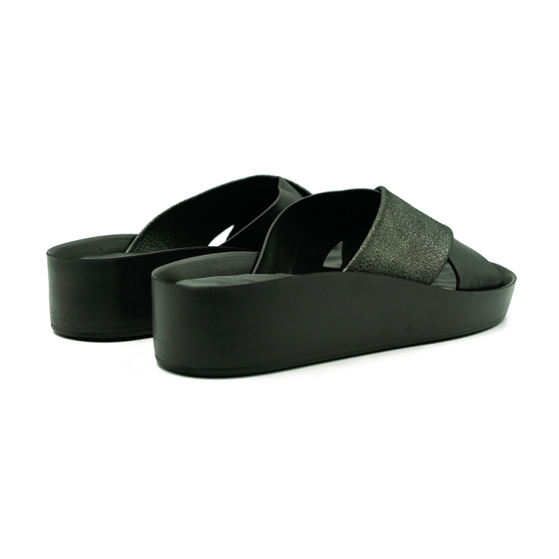 Loretta Vitalle moteriškos įspirtukės