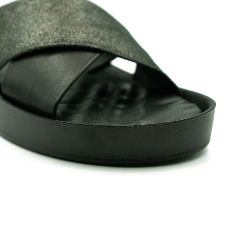 Loretta Vitalle moteriškos įspirtukės