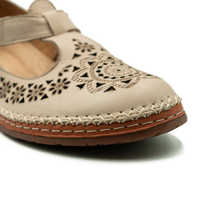 Comfortabel moteriški bateliai