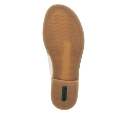 Remonte moteriškos basutės