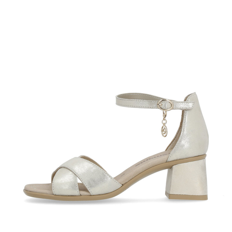 Remonte moteriškos basutės