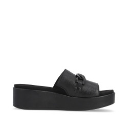 Remonte moteriškos įspirtukės