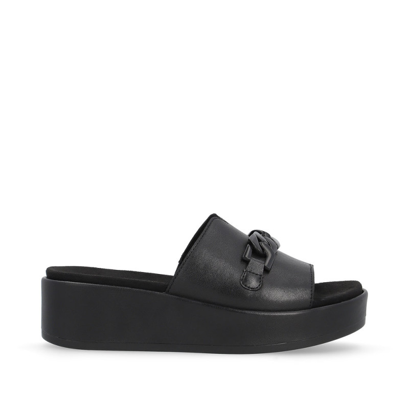 Remonte moteriškos įspirtukės