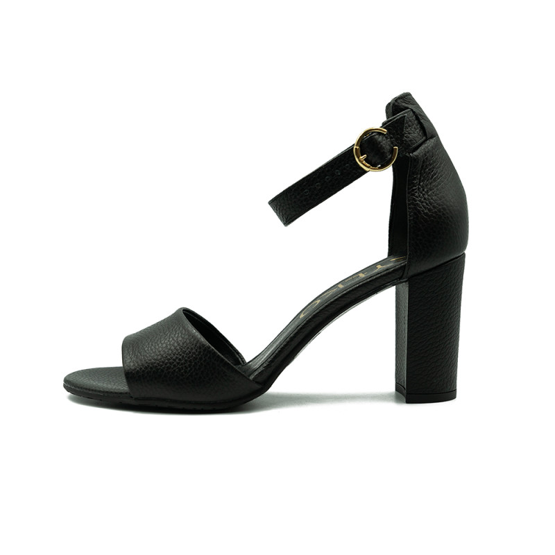 Rylko moteriškos basutės