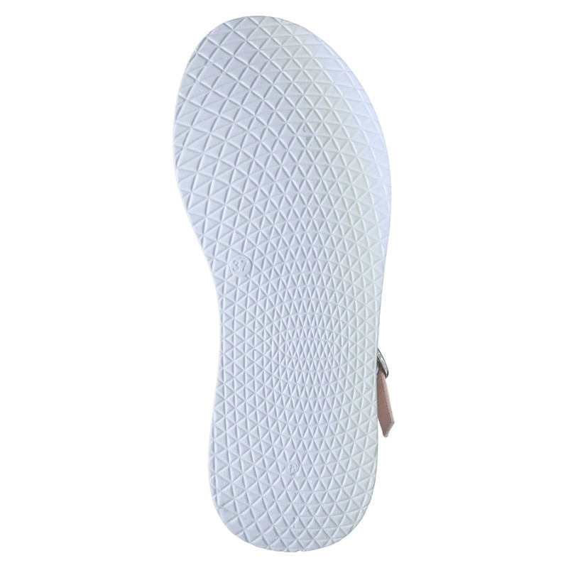 Polking moteriškos basutės