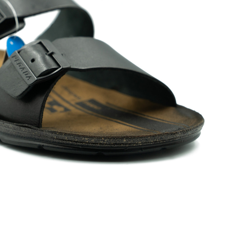 Pegada vyriškos įspirtukės